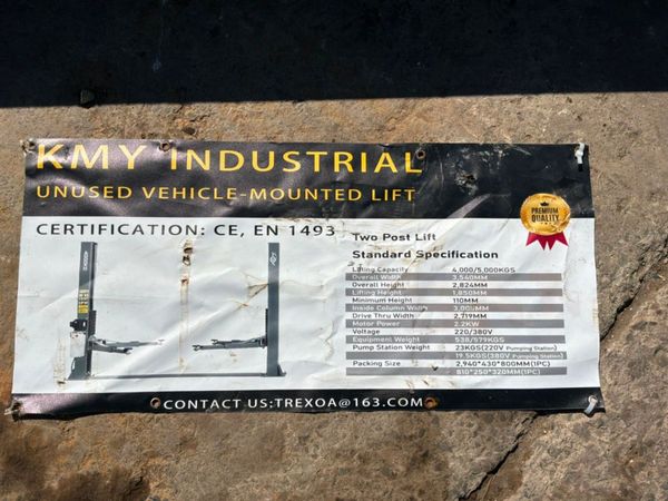 New / unused 4000kg two post vehicle lift......... 395309347