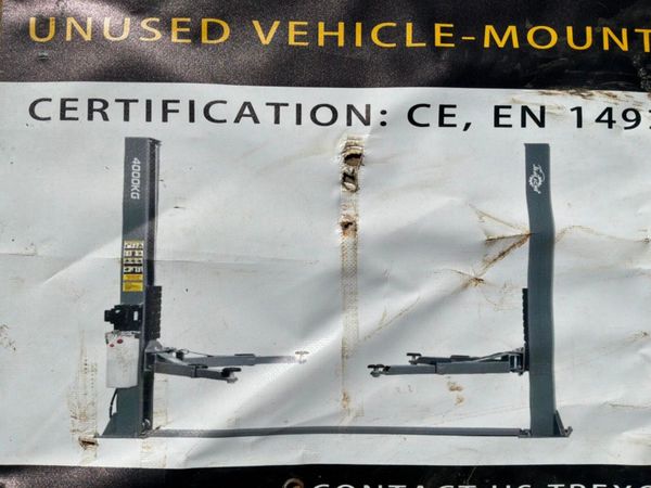 New / unused 4000kg two post vehicle lift......... 395309335