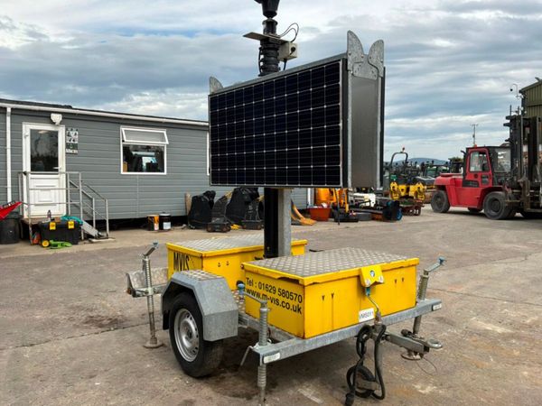 Bartco CCTV solar power tower platform / trailer.. 395433884