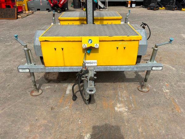 Bartco CCTV solar power tower platform / trailer.. 395433893