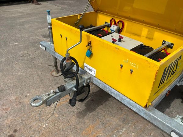 Bartco CCTV solar power tower platform / trailer.. 395433948
