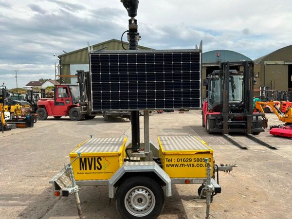 Bartco CCTV solar power tower platform / trailer.. 395433902