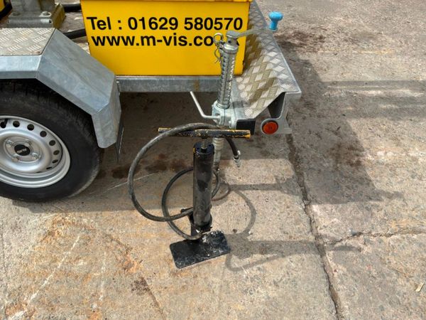 Bartco CCTV solar power tower platform / trailer.. 395433913