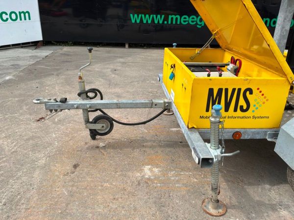 Bartco CCTV solar power tower platform / trailer.. 395433927