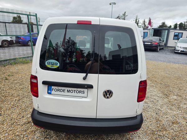 Volkswagen Caddy 2019 395570912