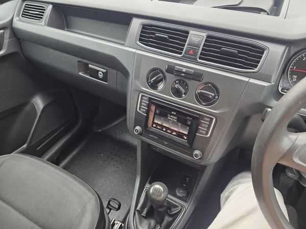 Volkswagen Caddy 2019 395570933