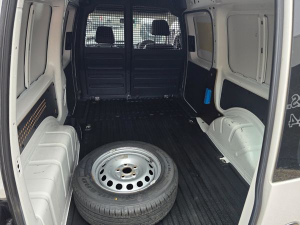 Volkswagen Caddy 2019 395570934