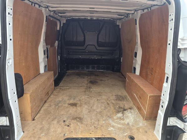 Ford Transit Custom 2024 395571295