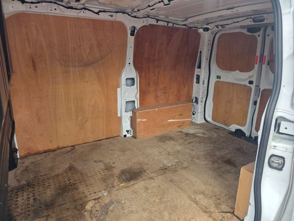 Ford Transit Custom 2024 395571296
