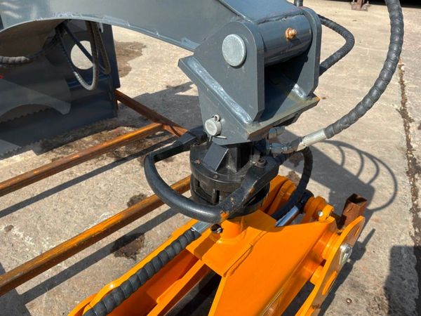 New / unused skid steer Log grapple grab attachmen 395580175