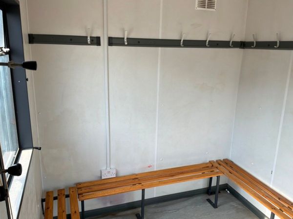 10 x 8  Vandalproof site cabin / home office.....8 395654249