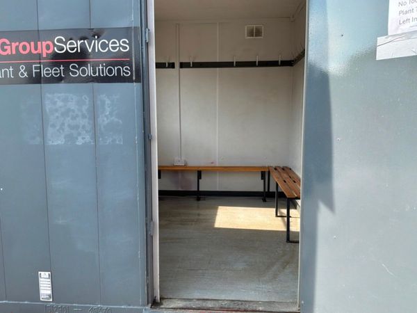 10 x 8  Vandalproof site cabin / home office.....8 395654257