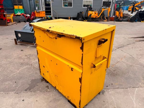 vanvault ....Site job lock tool box storage....126 395656727