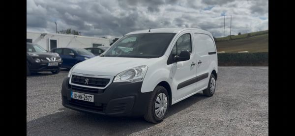 2017 Peugeot partner fresh cvrt & low mileage 395657026