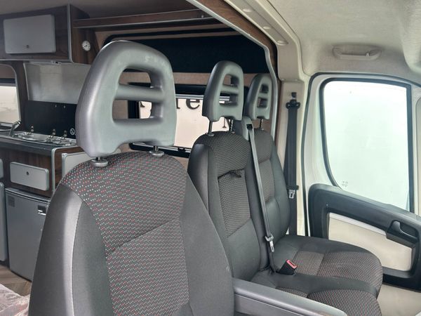 Peugeot Boxer 2019 Campervan 395663427