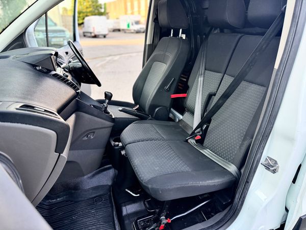 🔴 Ford Transit Connect T.B/W.P Done High Spec 395748315