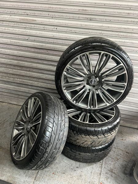 Range Rover Sport 22” Alloys 395874614