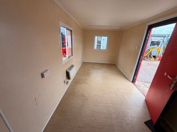 20 x 9 open plan site office....3911 395835888