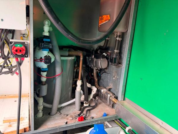 2018 AJC welfare unit site office generator toilet 395835957