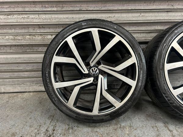 Volkswagen Golf Clubsports Alloys 18” 395975151