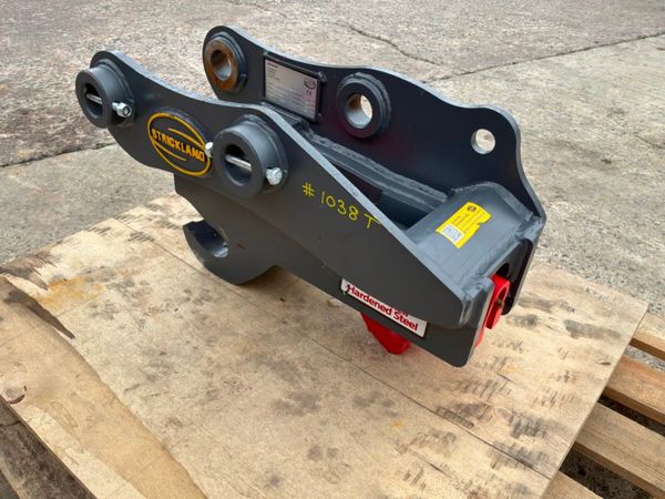 New / unused Strickland quick hitch......50mm pins 395988199