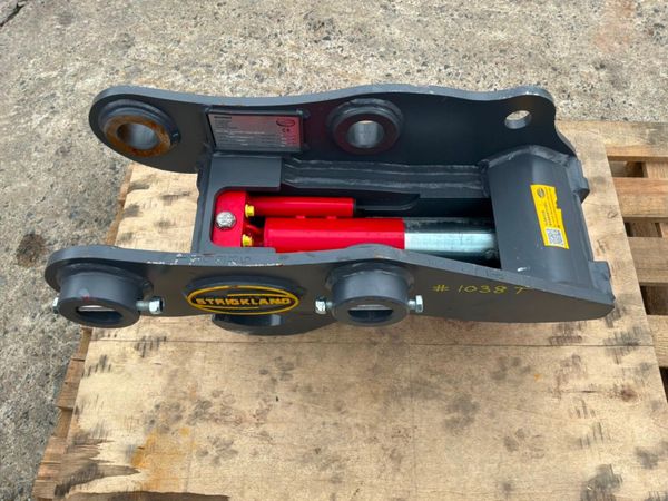 New / unused Strickland quick hitch......50mm pins 395988201