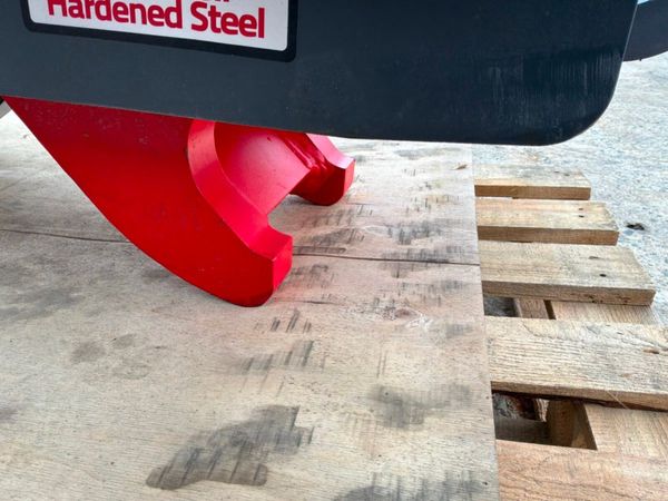 New / unused Strickland quick hitch...100mm pins.. 395916651