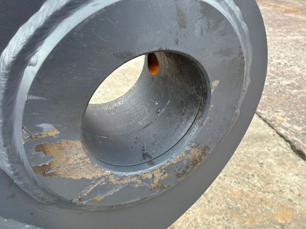 New / unused Strickland quick hitch...100mm pins.. 395916662