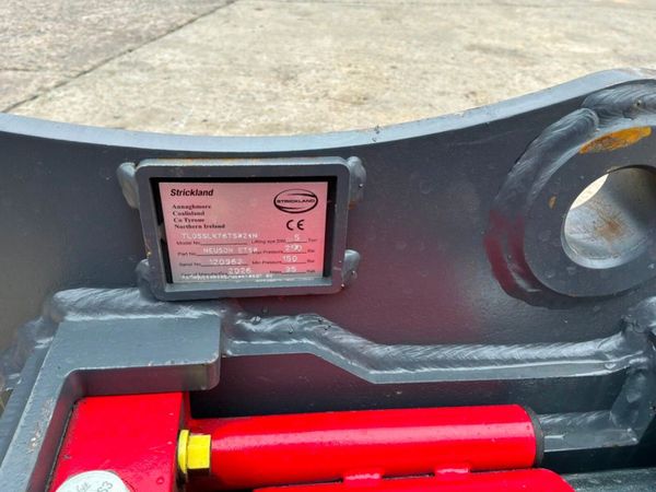 New / unused Strickland quick hitch...45mm pins... 395923687
