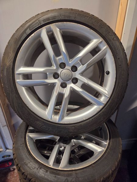 Alloy wheels 395925472