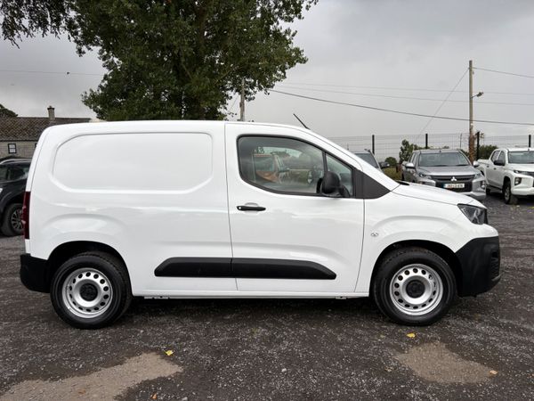 Peugeot Partner 396067911