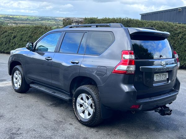 Toyota Land Cruiser 2017 Business Class 396068305