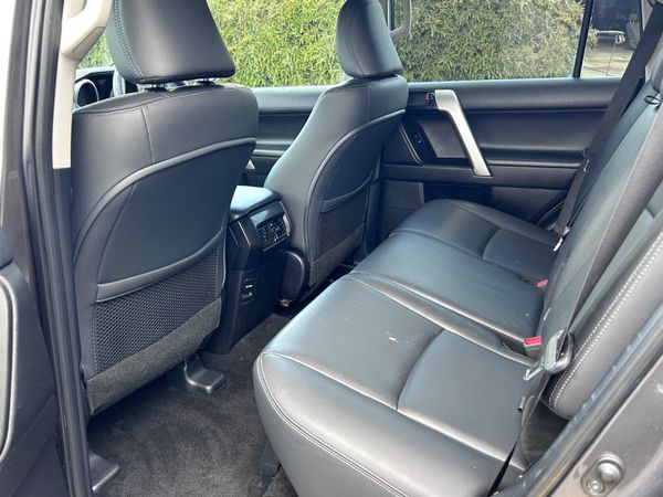 Toyota Land Cruiser 2017 Business Class 396068317