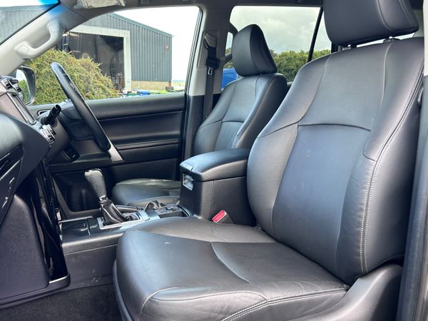 Toyota Land Cruiser 2017 Business Class 396068318