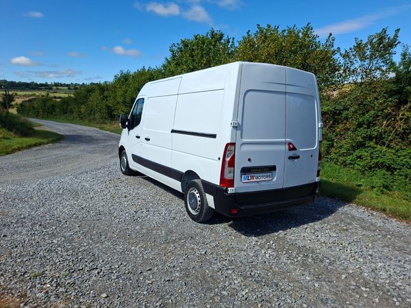 Renault Master 191 MWB 2.3L Excellent Condition 396071377