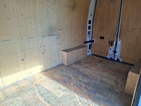 Renault Master 191 MWB 2.3L Excellent Condition 396071488