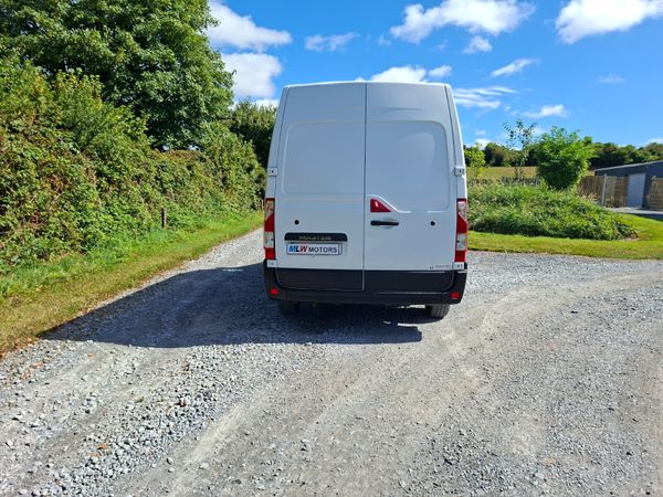 Renault Master 191 MWB 2.3L Excellent Condition 396071402