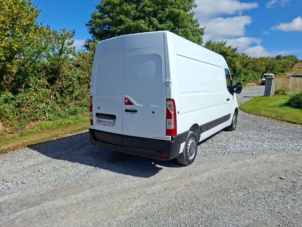 Renault Master 191 MWB 2.3L Excellent Condition 396071411