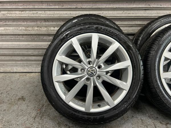 Volkswagen Golf 17” Alloys 396077116