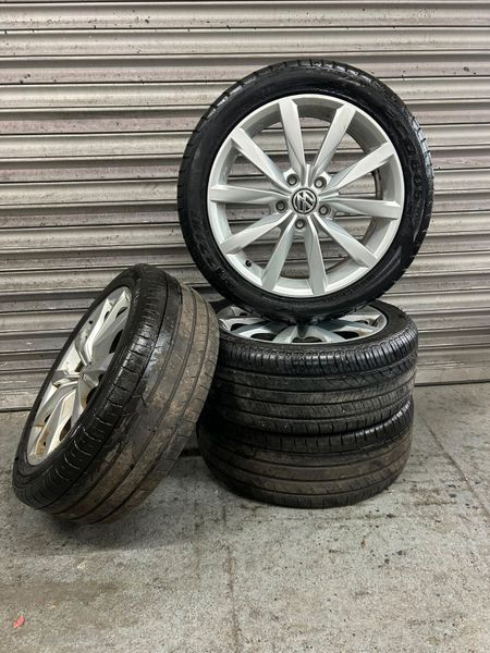Volkswagen Golf 17” Alloys 396077124
