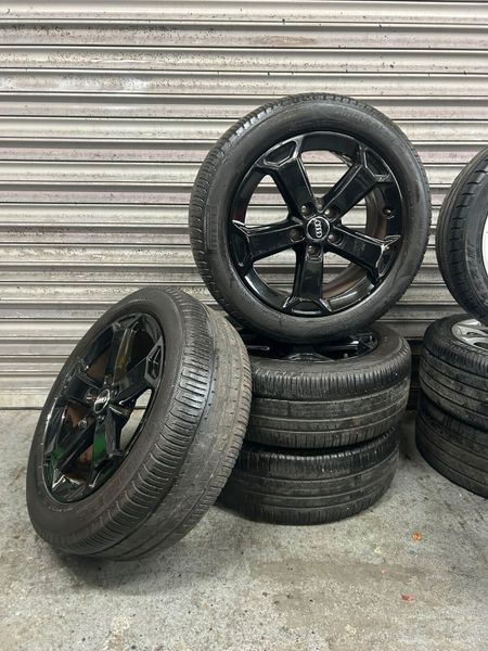 Audi Q2 Alloys 17” 396077224