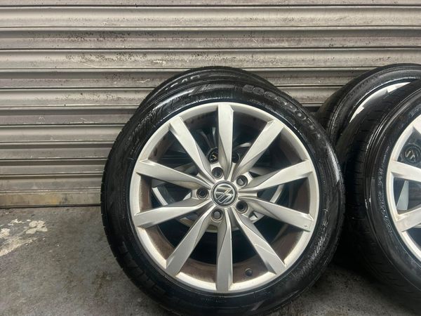 Volkswagen Golf 17” Highline Alloys 396077316
