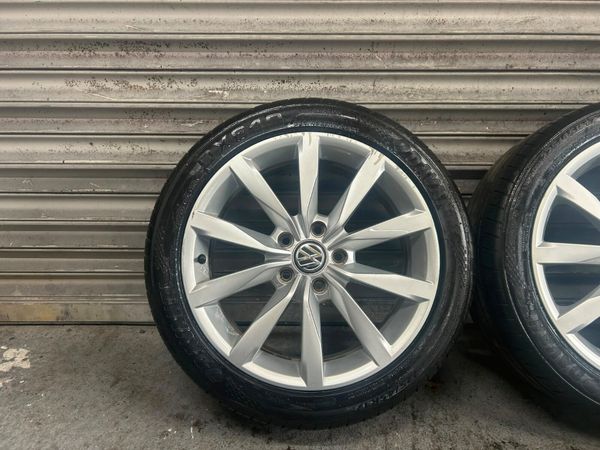 Volkswagen Golf 17” Highline Alloys 396077318