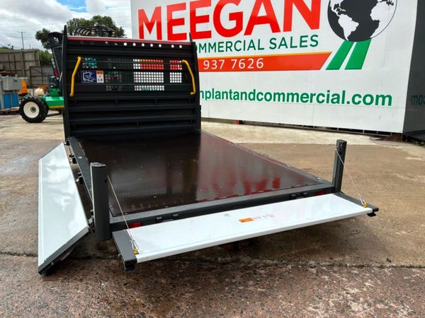 New / Unused Ford Transit drop side body........80 396023253