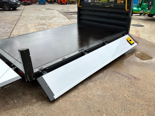 New / Unused Ford Transit drop side body........80 396023256