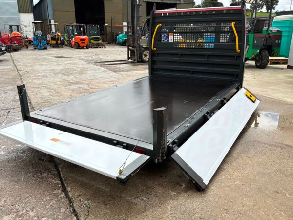 New / Unused Ford Transit drop side body........80 396023258