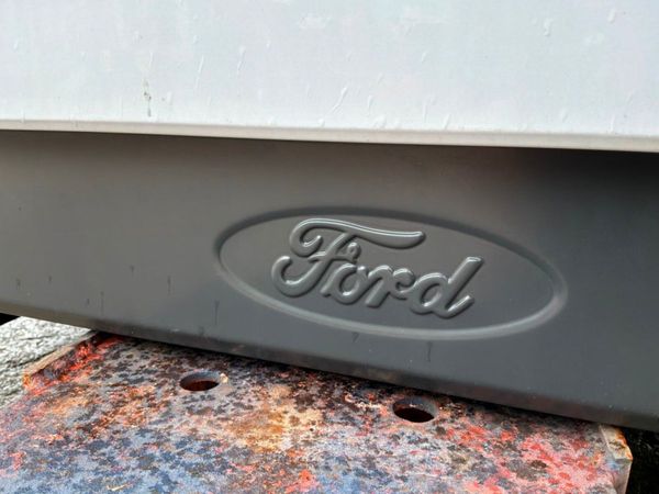 New / Unused Ford Transit drop side body........80 396023260