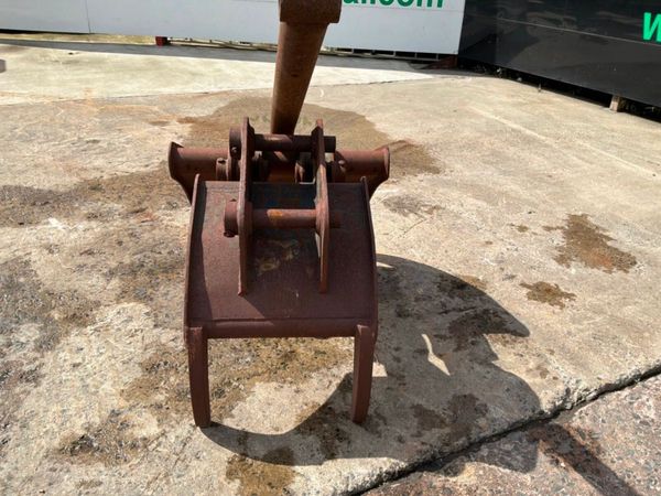 5 tyne manual grab / grapple.......50mm pins...... 396023291