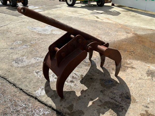 5 tyne manual grab / grapple.......50mm pins...... 396023293