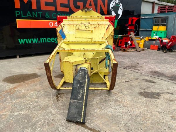 Conquip 2000 litres Concrete pouring skip........1 396023233